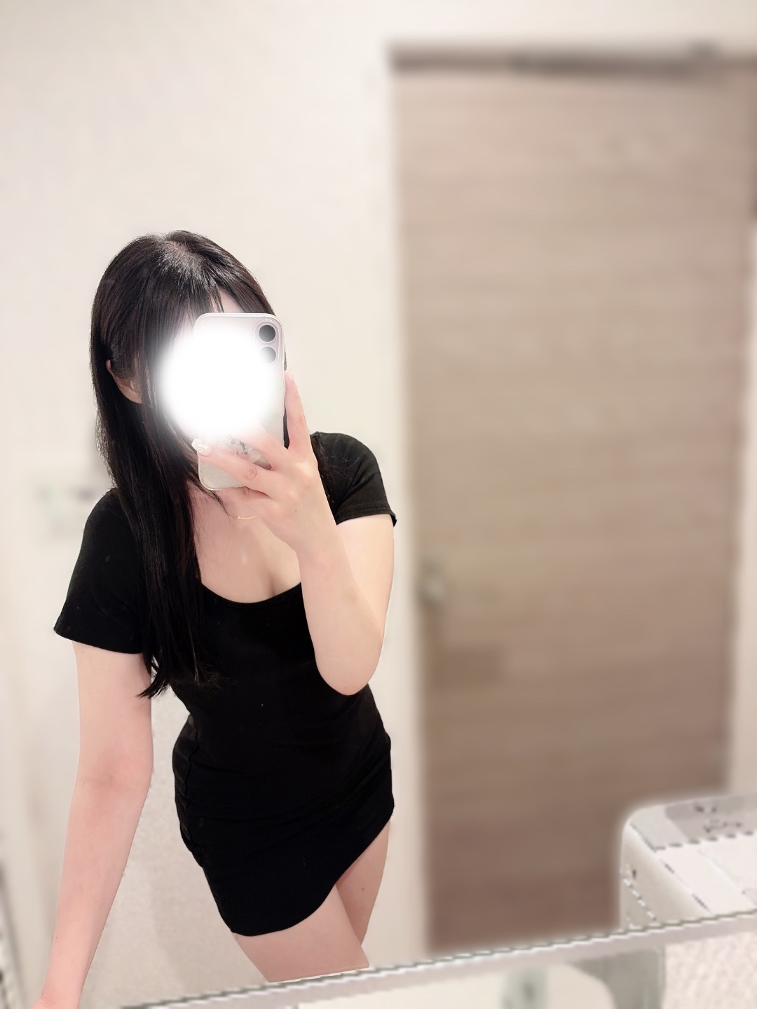 黒髪お姉さんは好きですか？